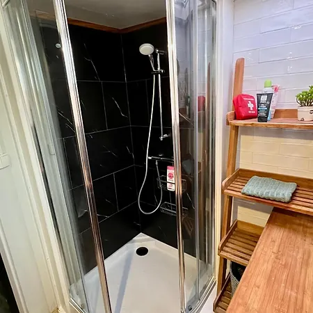 بوتيل Peniche Dans Le Bassin A Flot Du Vieux Port